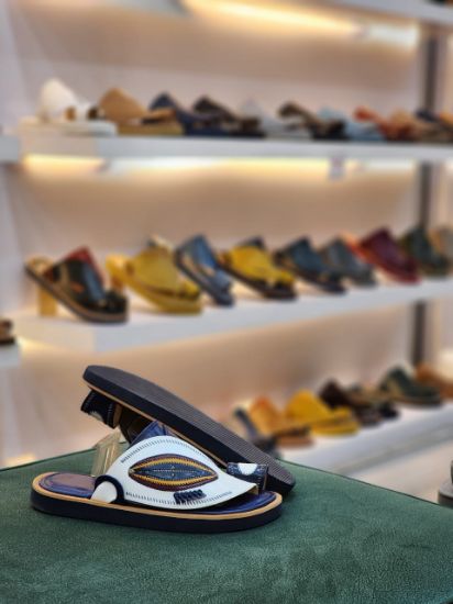 صورة زبيري وطني مطرز مديل م32